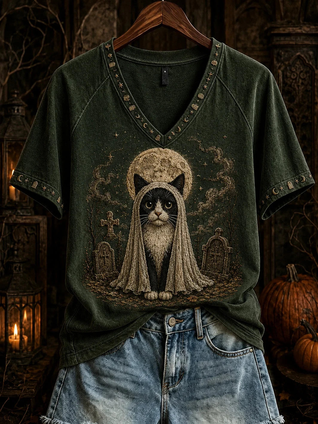 Halloween Cute Cat Pattern V-Neck Shirt Halloween Clothing Presents Ideas For Cat Lovers